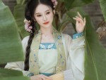 Modernizing the Classic White Cheongsam:Embracing Traditional Elegance with Modern Innovations