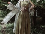 Tang and Hanfu Fashion:A Summer Tale of a Tang-era Maiden