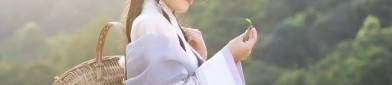 The Enchantment of Traditional Chinese童装汉服女装，一种独特的文化体验