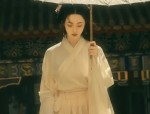 The Elegance of a Satin Black Horse-faced Skirt:A Closer Look at Traditional Beauty