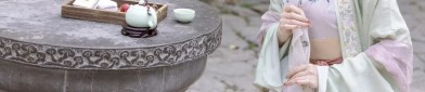 The Story of Cheongsam Shoes in Spring and Autumn
