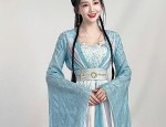 Petite Charm:The Art of Wearing Cheongsam Blouses as a Mini Statement