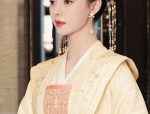 Moon Goddess in Traditional Chinese Splendor:The Evolution of Hanfu Fashion