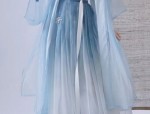 The Elegance of Cheongsam with a Neck-Hanging Design for Toast Ceremonies