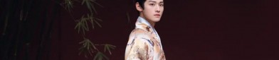 The Charm of a Black Cheongsam for a Petite,Curvier Lady