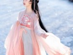 The Enchantment of Cheongsam and Soft-Soled Shoes