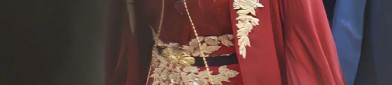 The Elegance of Golden Silk Cheongsam:Upgrading the Traditional with a Modern Touch