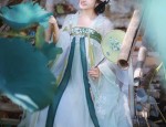 The Charm of Cheongsam and Shawl:The Ice Silk Story