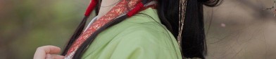 Princess Yao Yao:The Enchantment of Traditional Chinese Dress on a Young Girl