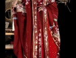 Winter Arrival:The Return of the Married Woman to Her Hometown in Cheongsam Glory