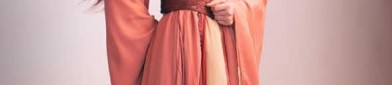The Enchanting Charm of Xiangyunsha Cheongsam Skirt Over the Knee