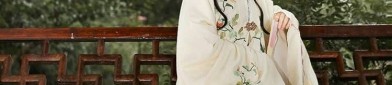 12-Year-Old Girls Journey into the World of Traditional Chinese Hanfu Fashion