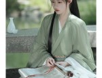 Winter Traditional Costume for Pregnant Women:Comfort,Style,and Care
