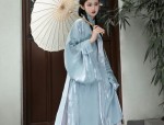 Mystic Maiden in Traditional Chinese Attire:The Fusion of Japanese Aesthetics and Hanfu Culture