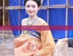 Embracing Modernity in a Summer Qipao Cheongsam Evolution