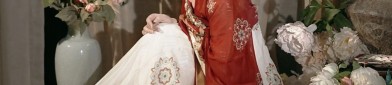 Traditional Tang Suit with a Modern Twist:The Evolution of Chinese Fashion