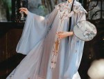 Summer in a Cheongsam-Style Collar Dress:A Blend of Tradition and Modern Elegance