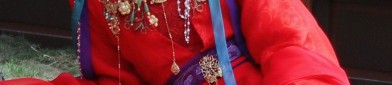 The Charm of Cheongsam and Mesh Skirt:A Blend of Traditional Elegance and Modern Glamour