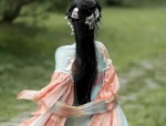 The Splendor of the Peacock Horse-Face Skirt:A Blend of Ancient Craftsmanship and Cultural Splendor