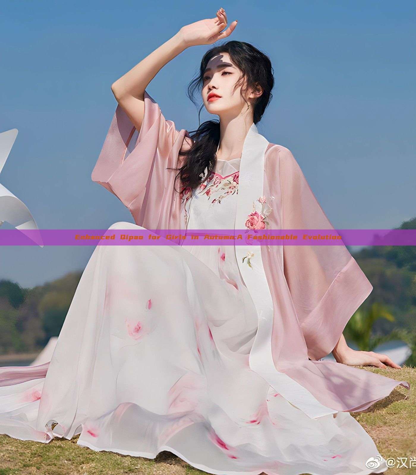 Enhanced Qipao for Girls in Autumn:A Fashionable Evolution Enhanced Qipao for Girls in Autumn:A Fashionable Evolution