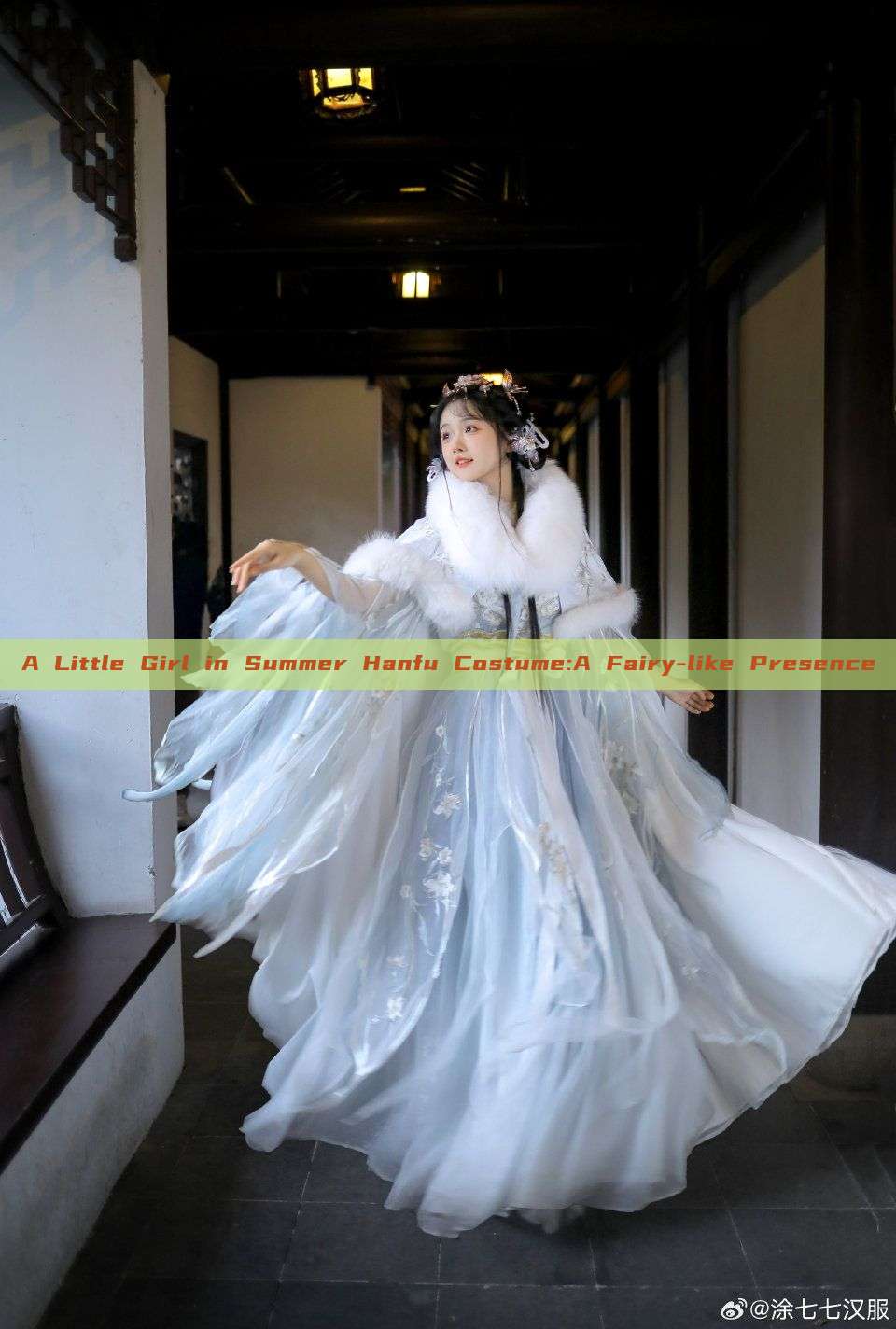 A Little Girl in Summer Hanfu Costume:A Fairy-like Presence A Little Girl in Summer Hanfu Costume:A Fairy-like Presence