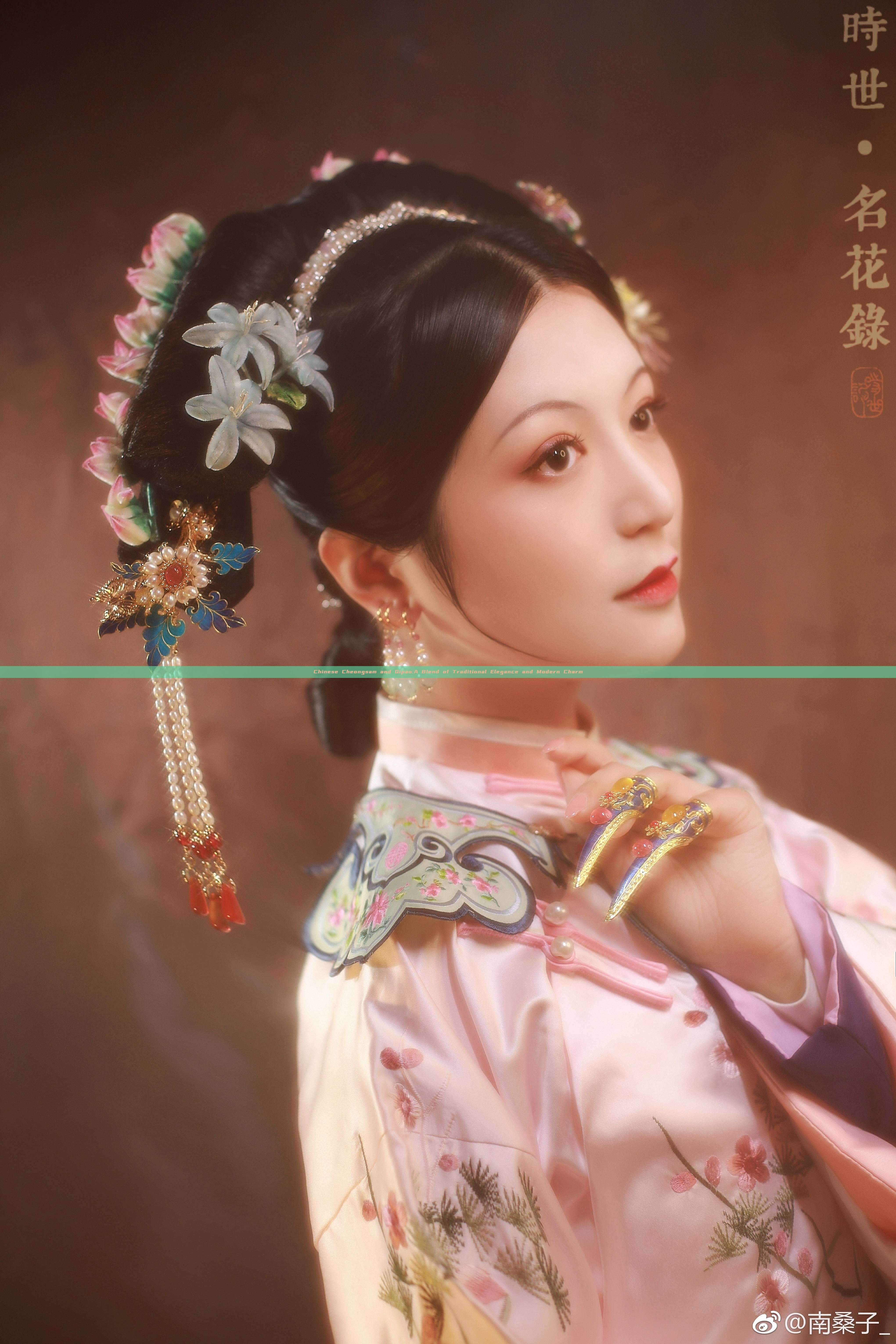 Chinese Cheongsam and Qipao:A Blend of Traditional Elegance and Modern Charm Chinese Cheongsam and Qipao:A Blend of Traditional Elegance and Modern Charm