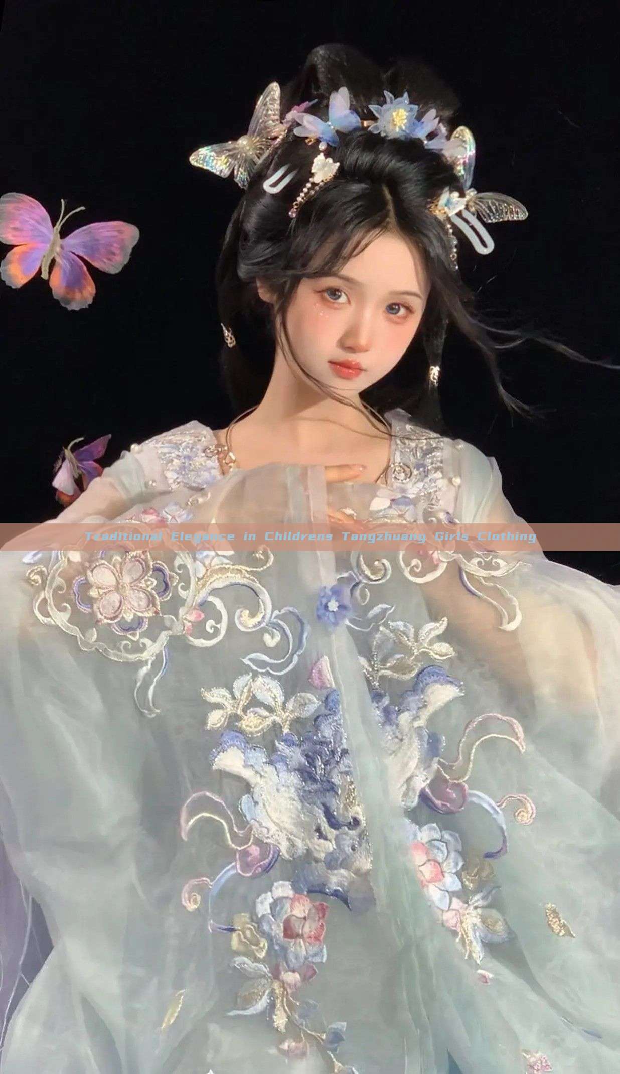 Traditional Elegance in Childrens Tangzhuang Girls Clothing Traditional Elegance in Childrens Tangzhuang Girls Clothing