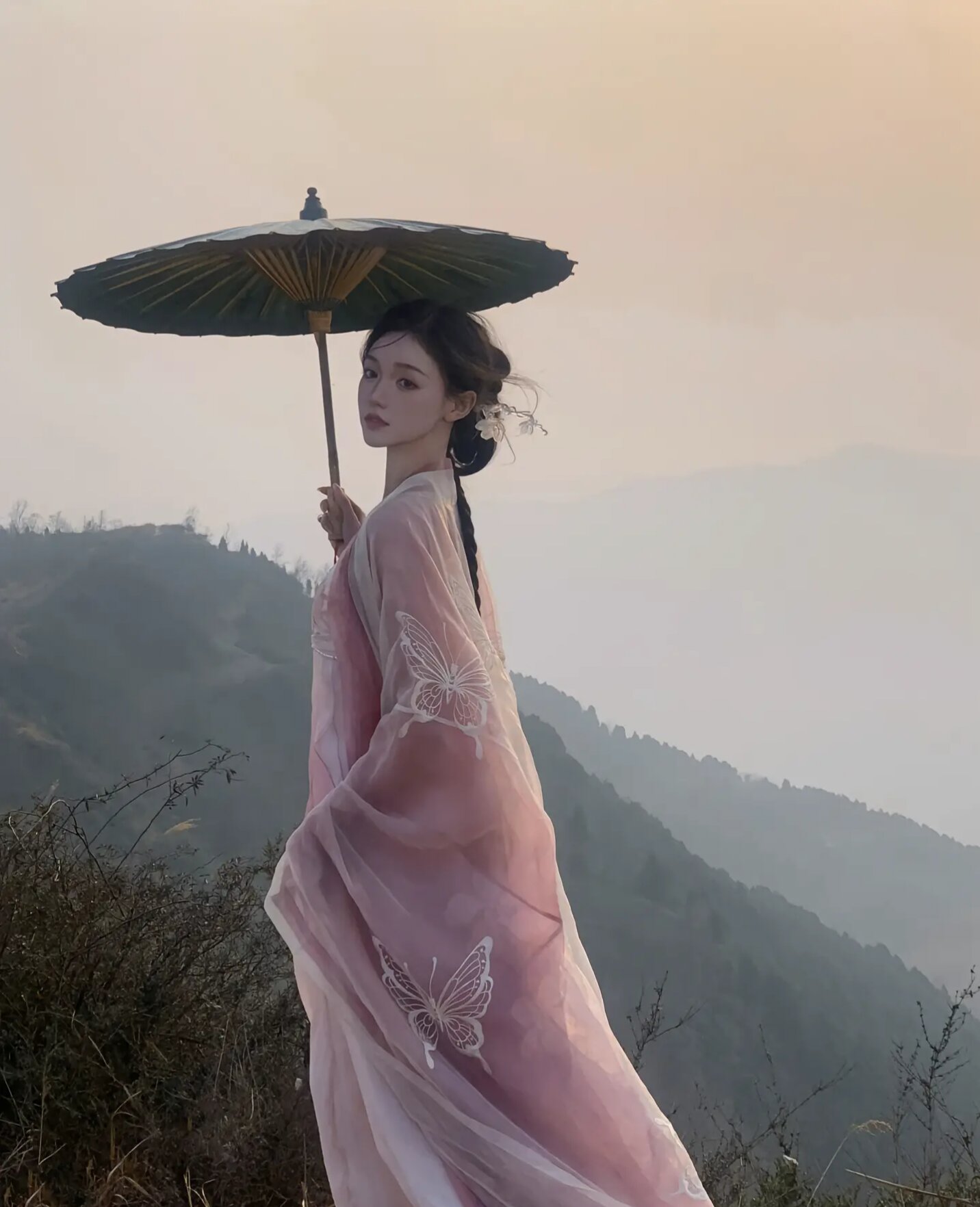 Autumn Winter New Chinese Style Redesigned Cheongsam Ensemble Autumn Winter New Chinese Style Redesigned Cheongsam Ensemble