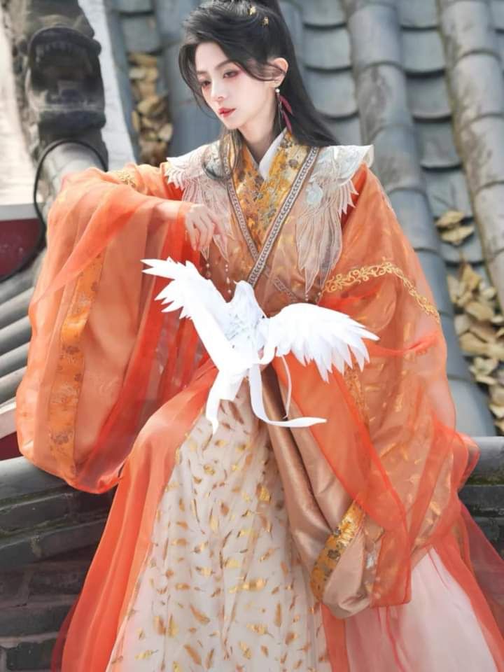 Embracing Traditional Elegance:The Cheongsam Woman in Modern Chinese Fashion with Sleeves Embracing Traditional Elegance:The Cheongsam Woman in Modern Chinese Fashion with Sleeves