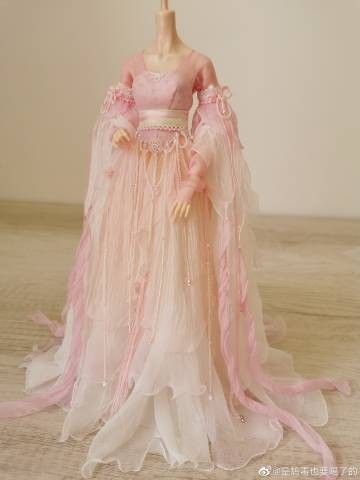 The Splendor of Tang-Style Hanfu:A Princesss Journey Through Ancient China The Splendor of Tang-Style Hanfu:A Princesss Journey Through Ancient China