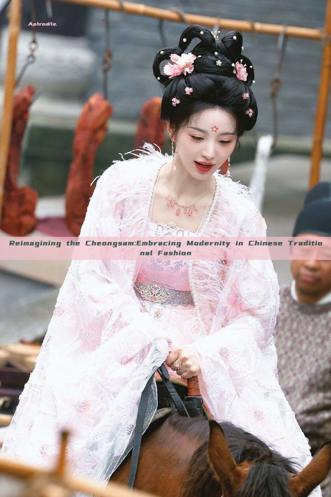Reimagining the Cheongsam:Embracing Modernity in Chinese Traditional Fashion Reimagining the Cheongsam:Embracing Modernity in Chinese Traditional Fashion