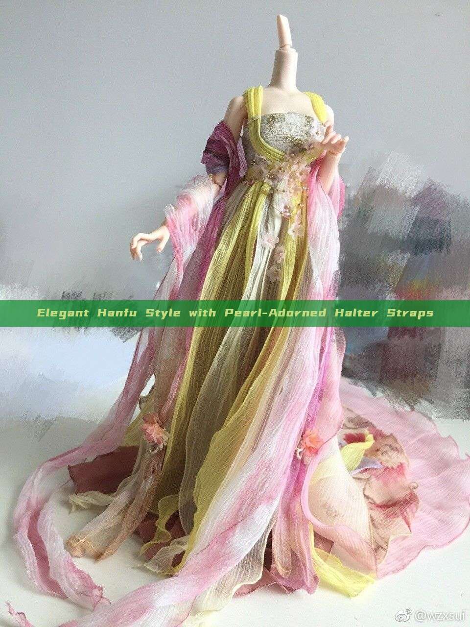 Elegant Hanfu Style with Pearl-Adorned Halter Straps Elegant Hanfu Style with Pearl-Adorned Halter Straps