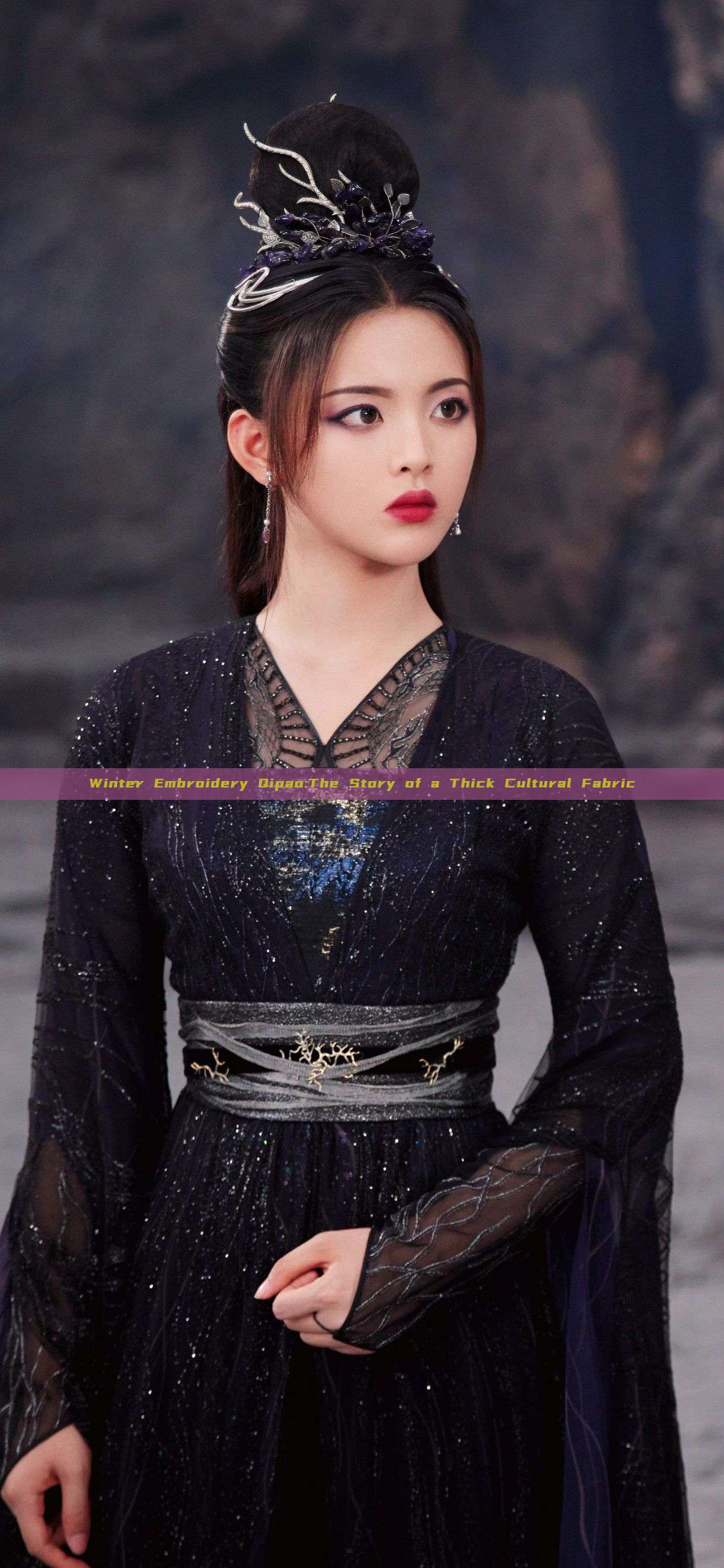 Winter Embroidery Qipao:The Story of a Thick Cultural Fabric Winter Embroidery Qipao:The Story of a Thick Cultural Fabric