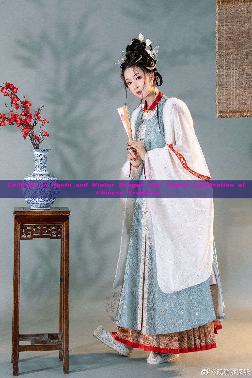 Children in Hanfu and Winter Dragon New Year:A Celebration of Chinese Tradition Children in Hanfu and Winter Dragon New Year:A Celebration of Chinese Tradition
