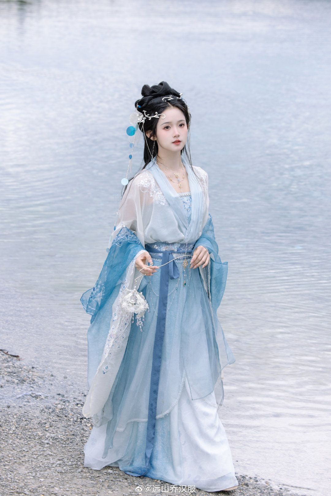 Qiyue Hanfu Customization:Unveiling the Essence of Traditional Chinese Fashion Qiyue Hanfu Customization:Unveiling the Essence of Traditional Chinese Fashion
