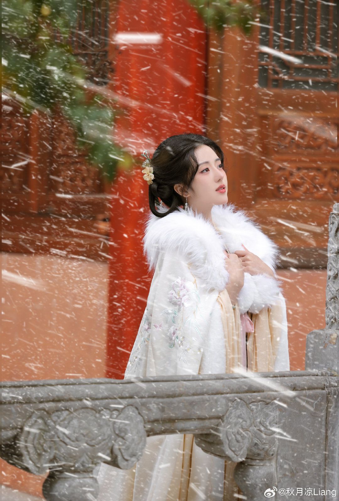 Hanfu Fashion Week:Unveiling the Splendor of Traditional Chinese Attire Hanfu Fashion Week:Unveiling the Splendor of Traditional Chinese Attire