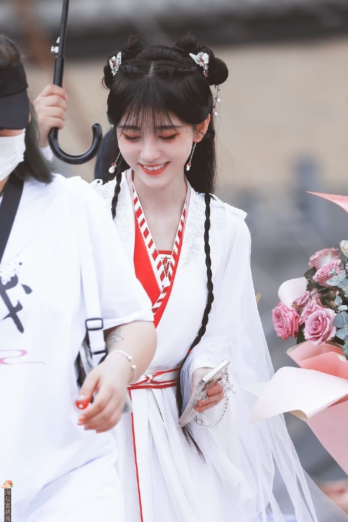 Hanfu Shoes for 10-Year-Old Girls:A Glimpse into Traditional Chinese Footwear Hanfu Shoes for 10-Year-Old Girls:A Glimpse into Traditional Chinese Footwear