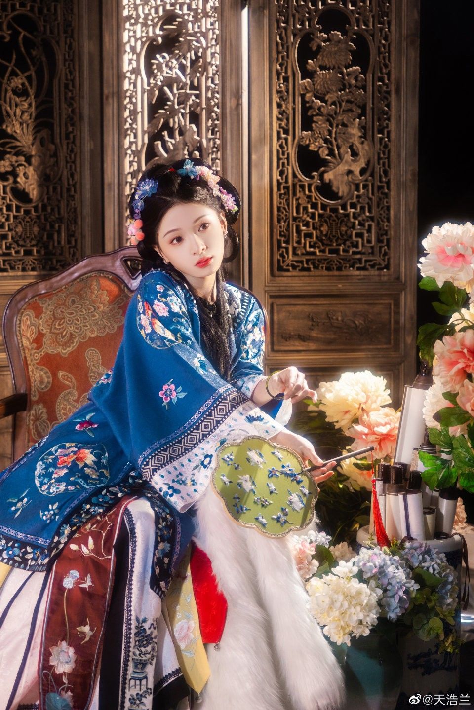 Exploring the Rise of Green-Hued Hanfu Fashion:Traditional Elegance in Modern Attire Exploring the Rise of Green-Hued Hanfu Fashion:Traditional Elegance in Modern Attire