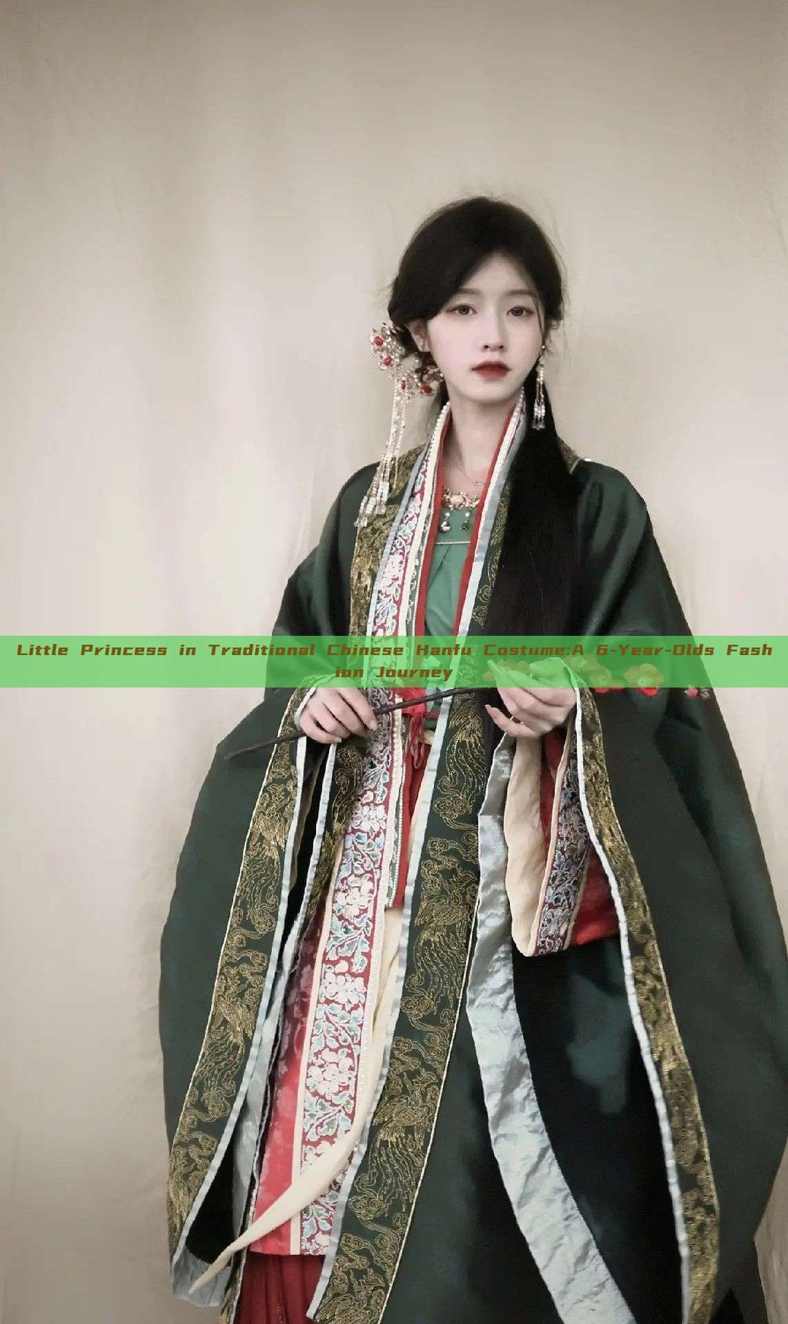 Little Princess in Traditional Chinese Hanfu Costume:A 6-Year-Olds Fashion Journey Little Princess in Traditional Chinese Hanfu Costume:A 6-Year-Olds Fashion Journey