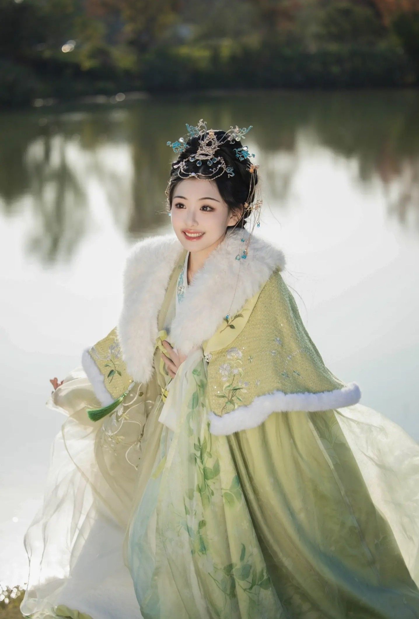 Traditional Tang-Style Chinese Womens Clothing Set for Spring and Autumn Traditional Tang-Style Chinese Womens Clothing Set for Spring and Autumn
