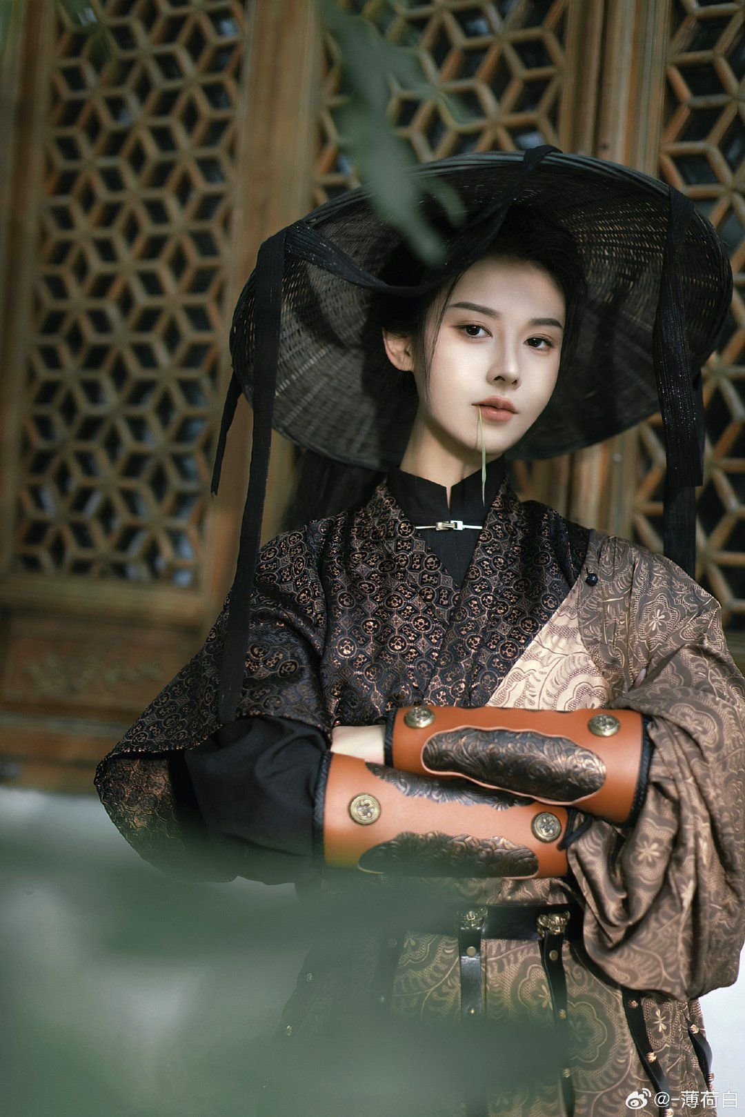 Embracing the New-Age Chinese Girls Cheongsam:A Summer Style Guide Embracing the New-Age Chinese Girls Cheongsam:A Summer Style Guide