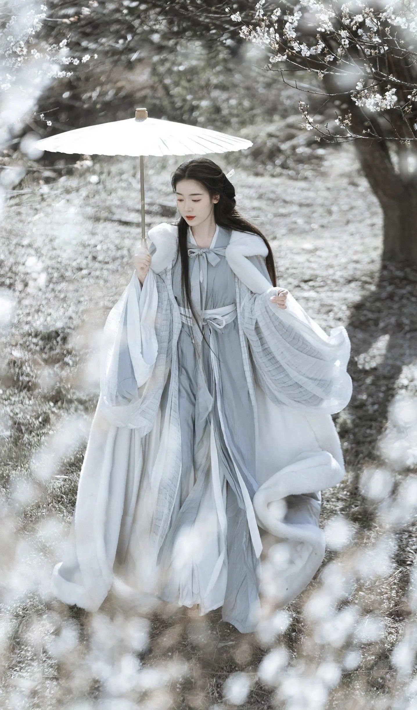 Daily Wear of Song Dynasty Hanfu Fashion:A Closer Look into Traditional Chinese Attire Daily Wear of Song Dynasty Hanfu Fashion:A Closer Look into Traditional Chinese Attire