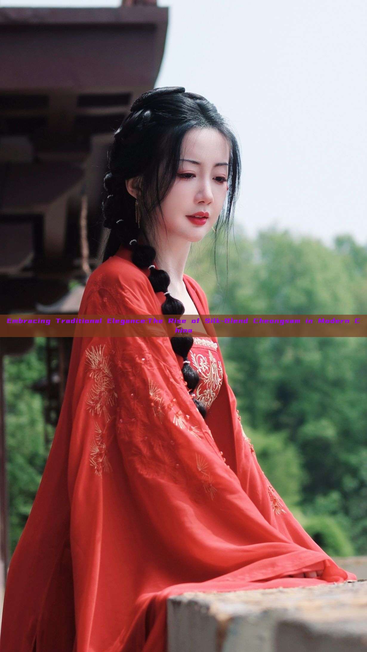 Embracing Traditional Elegance:The Rise of Silk-Blend Cheongsam in Modern China Embracing Traditional Elegance:The Rise of Silk-Blend Cheongsam in Modern China