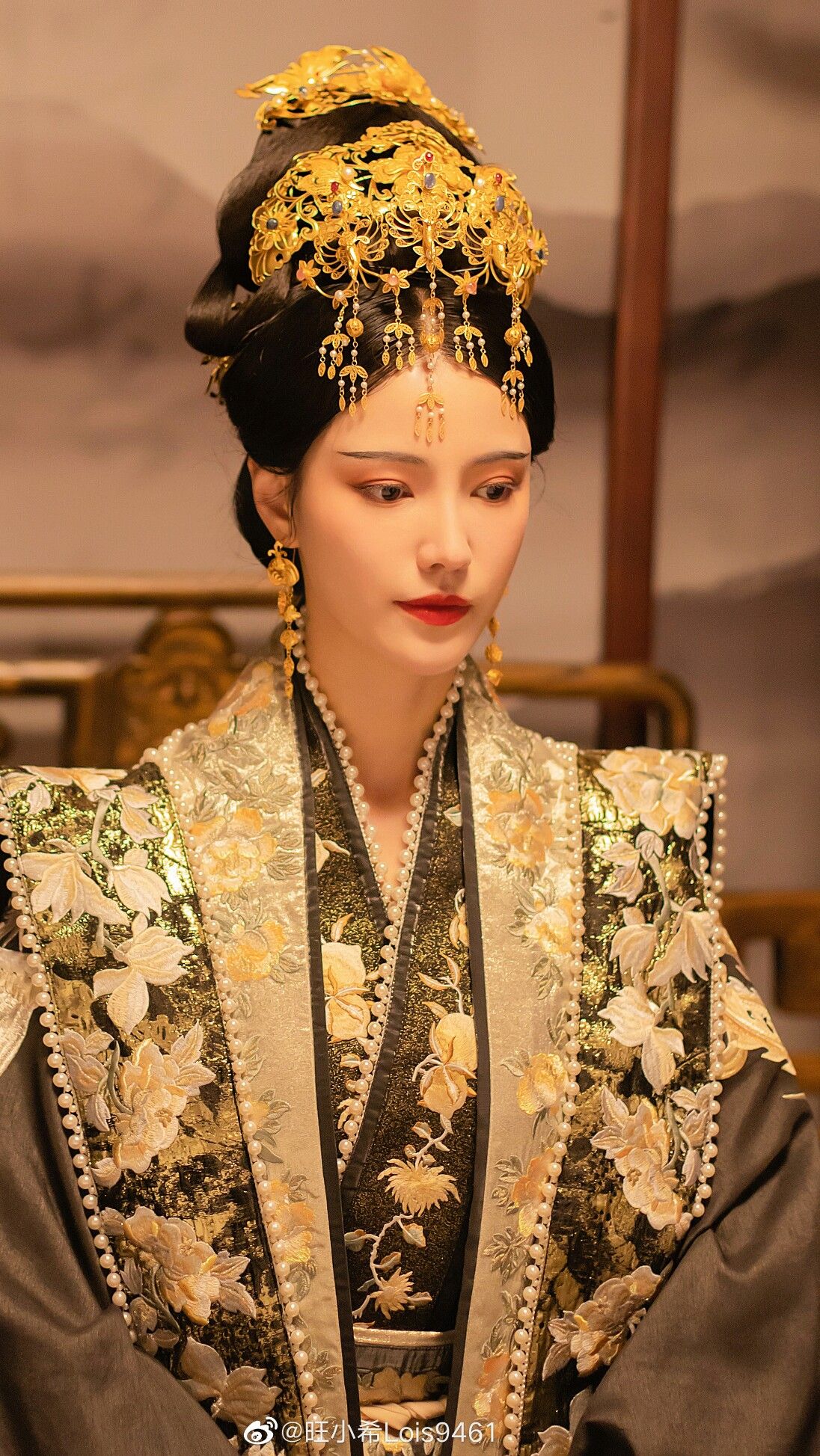 Childhood Elegance:9-Year-Old Girls Traditional Chinese Hanfu Costume Childhood Elegance:9-Year-Old Girls Traditional Chinese Hanfu Costume
