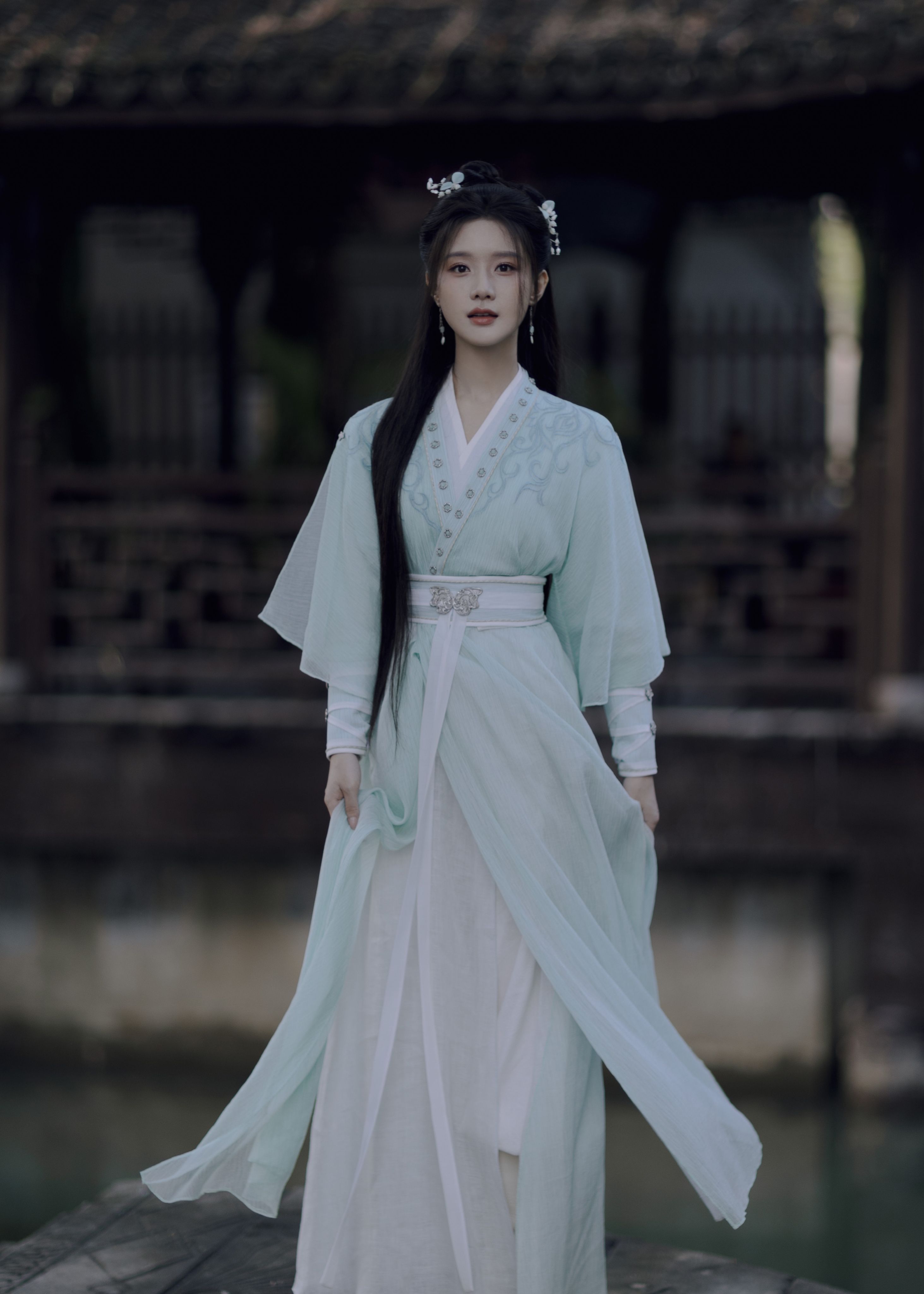 Exploring Xian:Traditional Splendor of Hanfu in Timeless Travel Photography Exploring Xian:Traditional Splendor of Hanfu in Timeless Travel Photography
