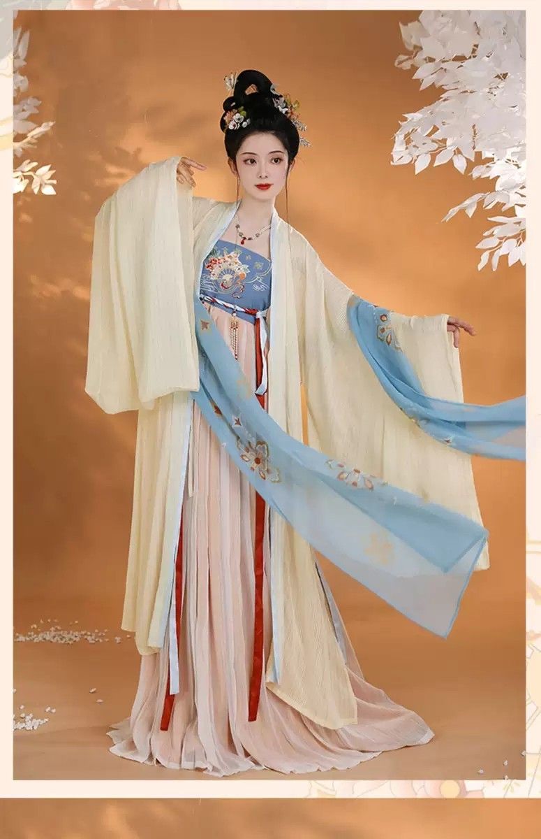 Ethereal Elegance:The Long Cheongsam and Its Enigma of Grace Ethereal Elegance:The Long Cheongsam and Its Enigma of Grace