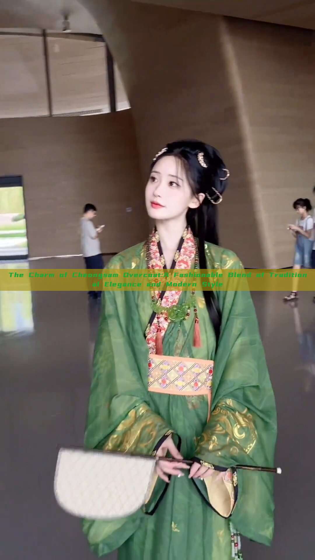 The Charm of Cheongsam Overcoat:A Fashionable Blend of Traditional Elegance and Modern Style The Charm of Cheongsam Overcoat:A Fashionable Blend of Traditional Elegance and Modern Style