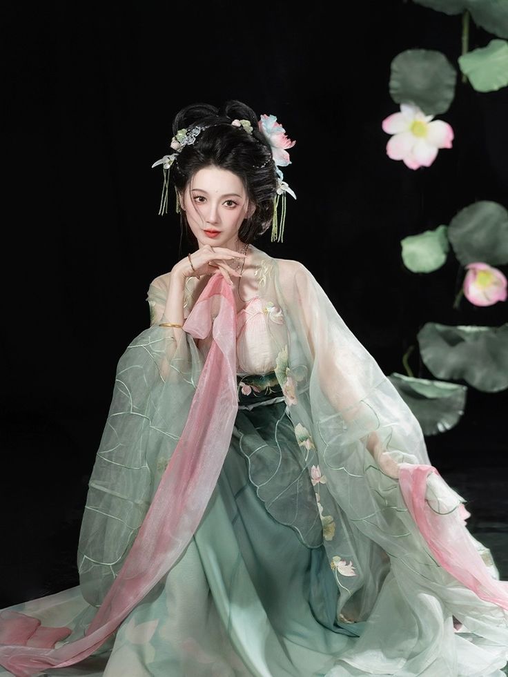 Silk Cotton Cheongsam:A Traditional Elegance Reimagined Silk Cotton Cheongsam:A Traditional Elegance Reimagined