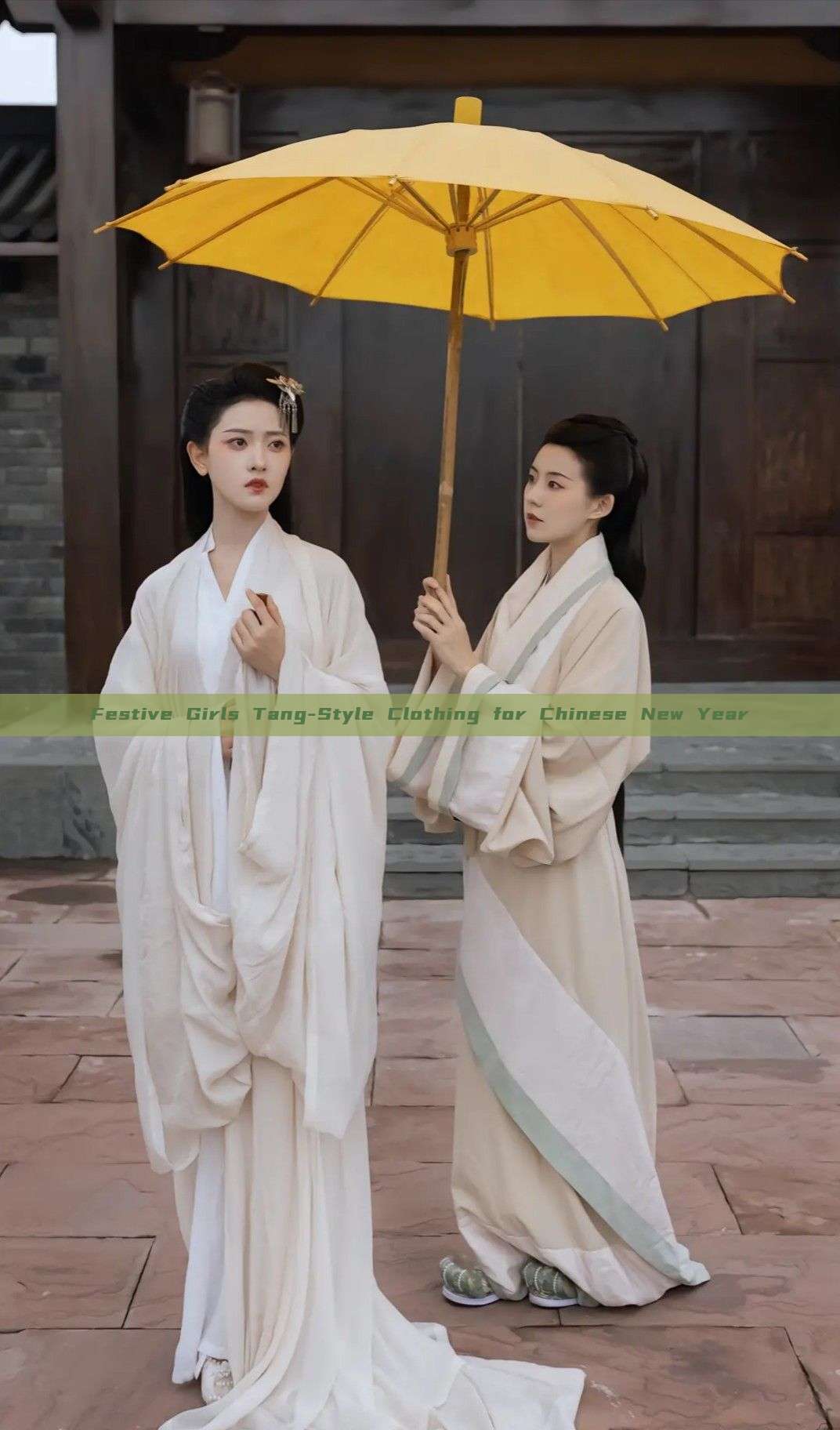 Festive Girls Tang-Style Clothing for Chinese New Year Festive Girls Tang-Style Clothing for Chinese New Year