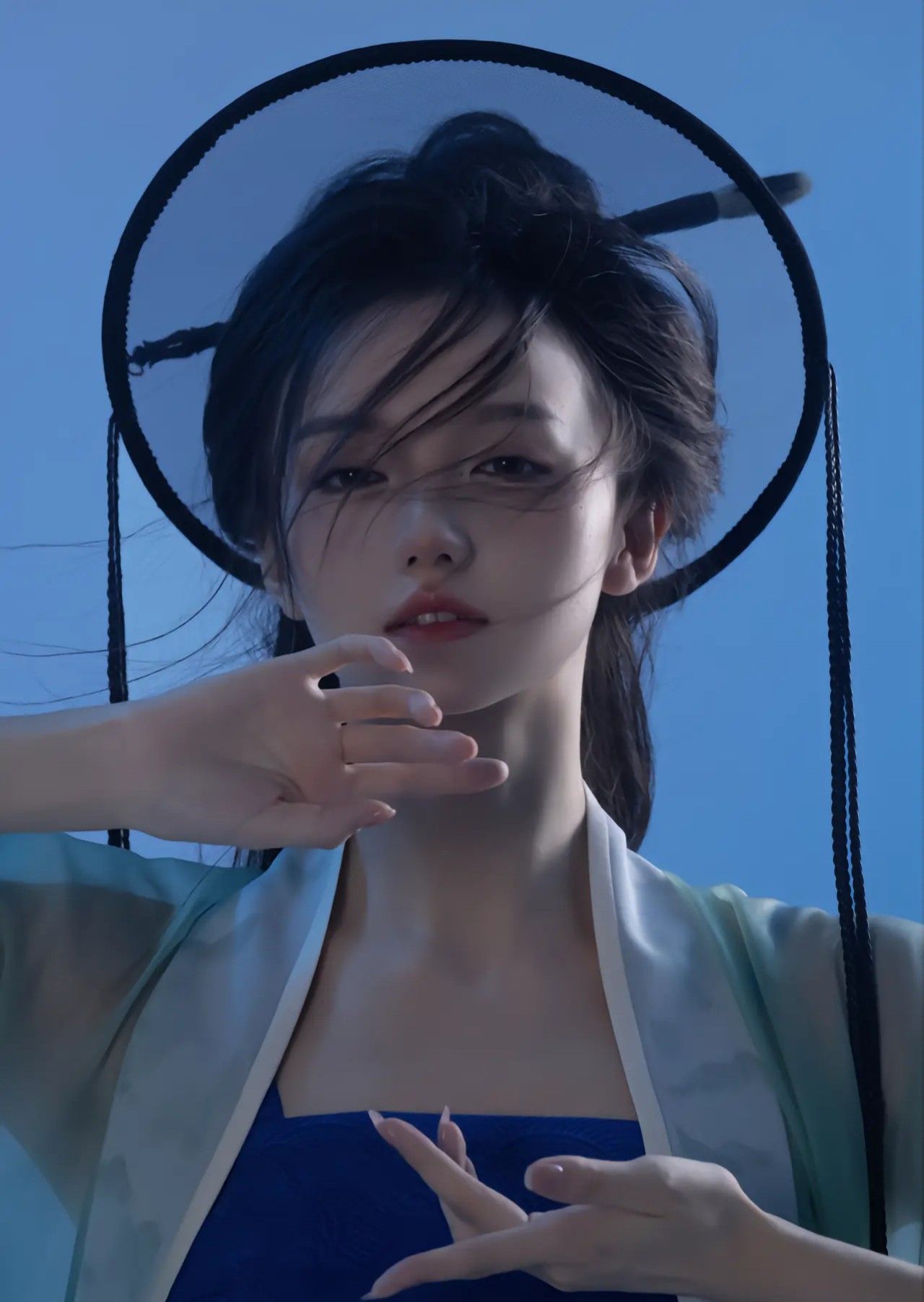 The Rise of Hanfu Fashion among Middle School Girls:A Journey into Traditional Elegance The Rise of Hanfu Fashion among Middle School Girls:A Journey into Traditional Elegance